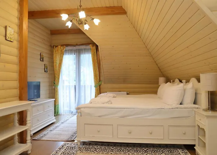 тетяна 布克维